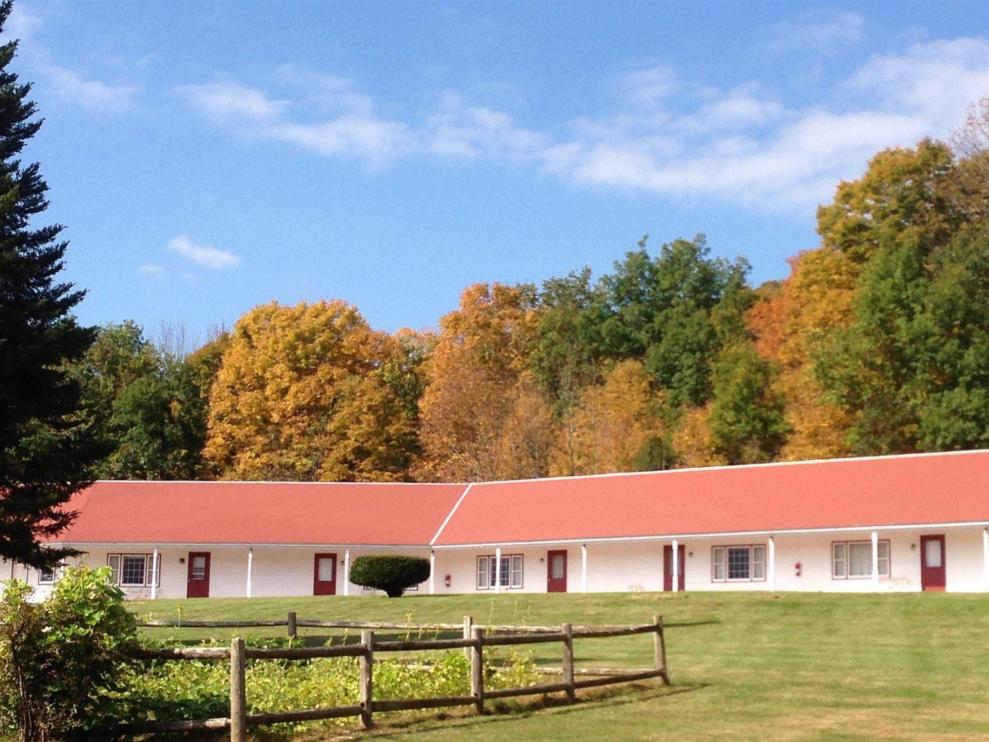 Four Winds Country Motel Manchester Exterior photo