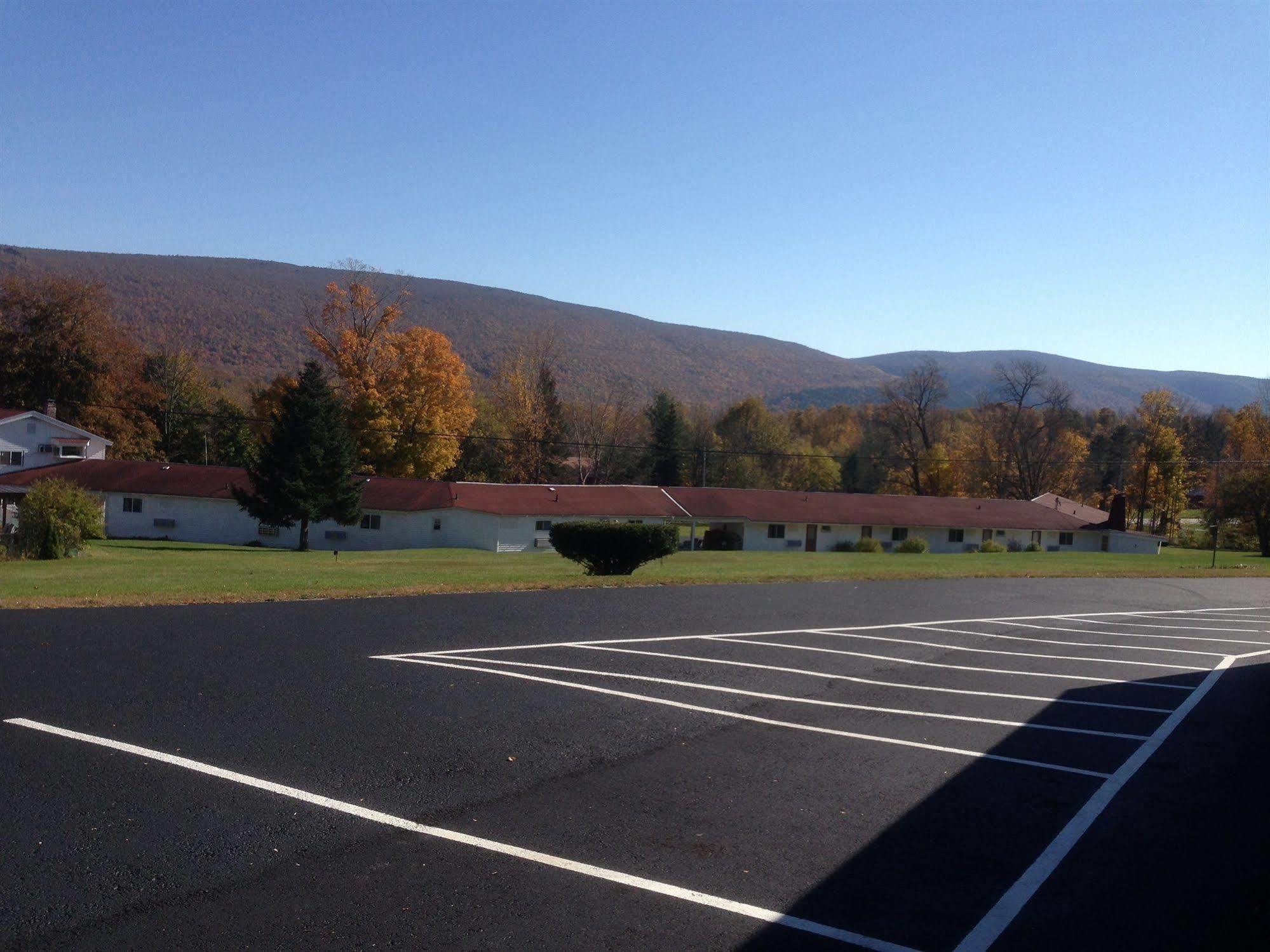 Four Winds Country Motel Manchester Exterior photo